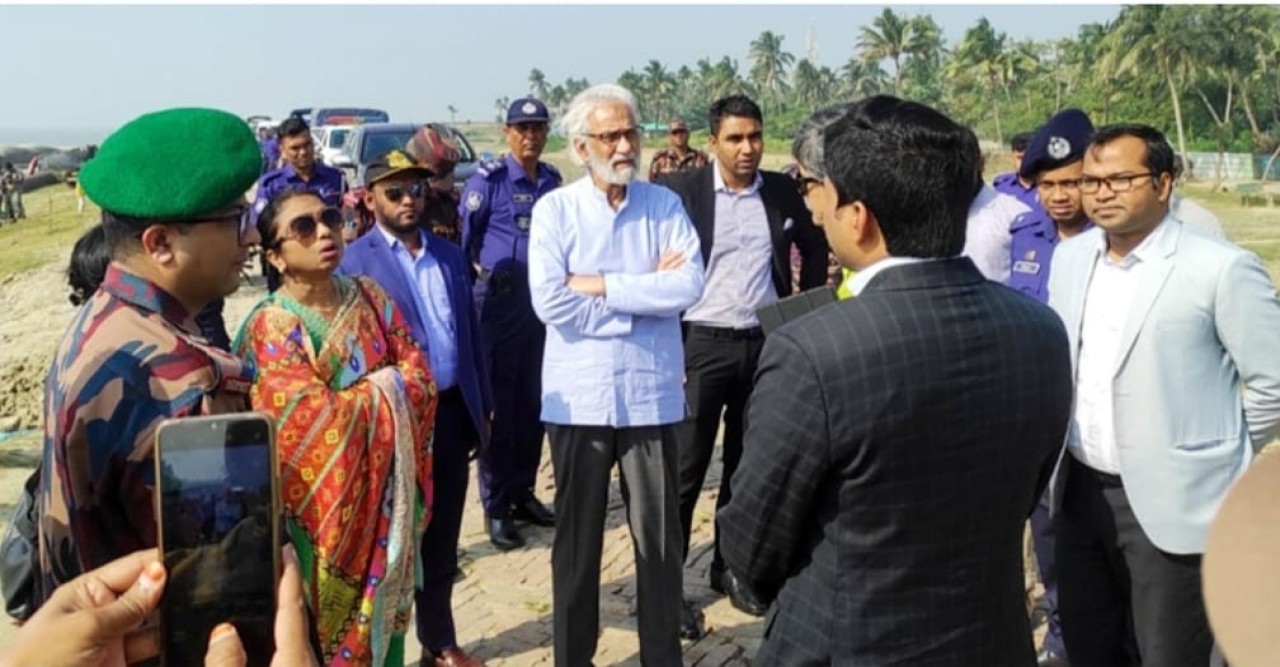 টেকনাফ শাহপরীর দ্বীপ পরিদর্শনে পর্যটন উপদেষ্টা