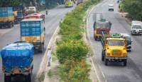 ঈদ যাত্রায় ৬ দিন চলবে না ট্রাক-কাভার্ডভ্যান-লরি